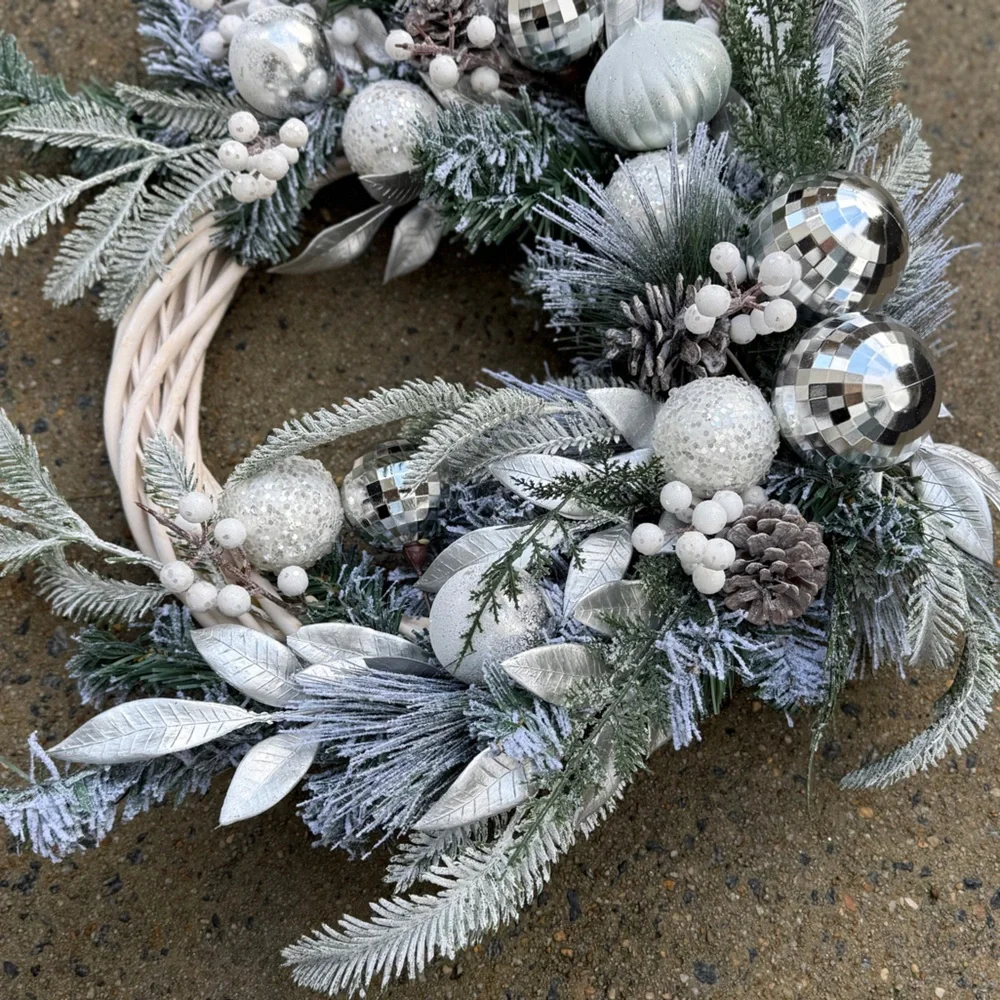 White & Silver Holiday Wreath